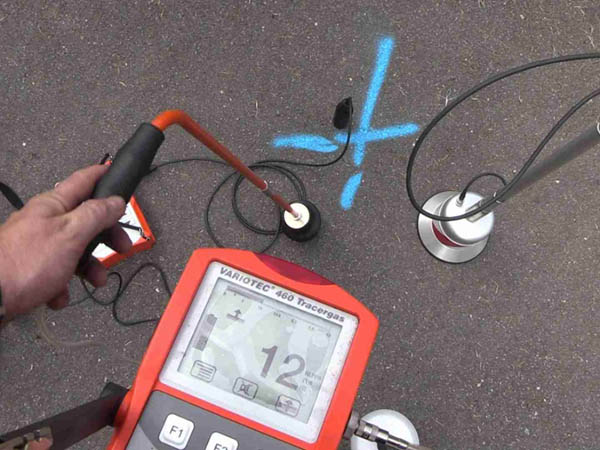 Mise en pression d’un réseau au gaz traceur